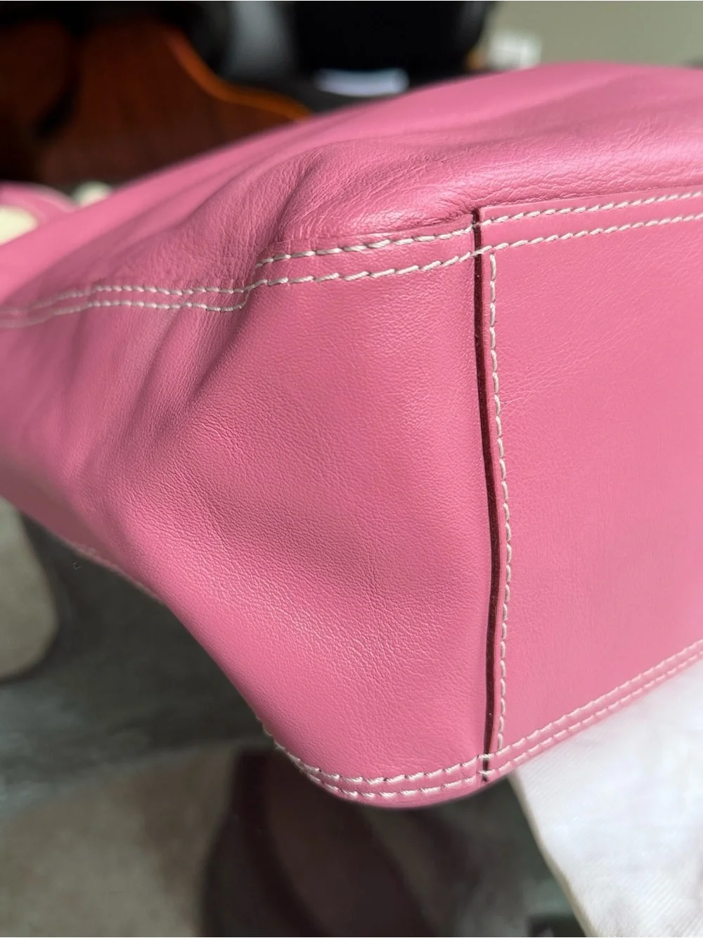 kate spade RARE Y2K VTG Made in Italy Pink Leather Hobo Bag w/Cream Accents